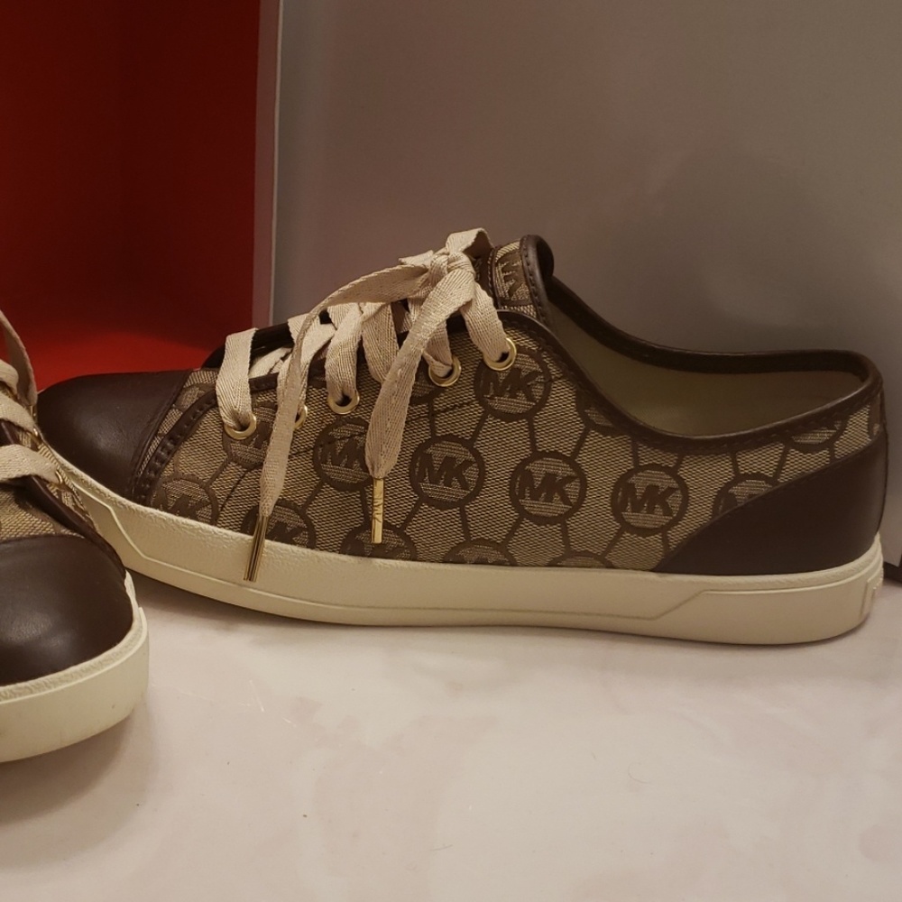 Michael Kors sneakers - Picture 6 of 8